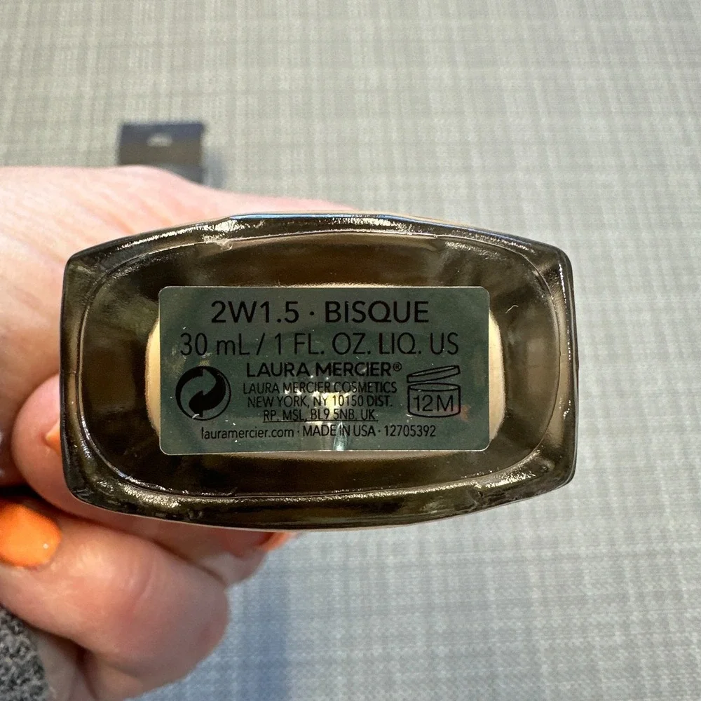 Laura Mercier Flawless Lumiere Radiance Perfecting 2W1.5 Bisque 1oz‎